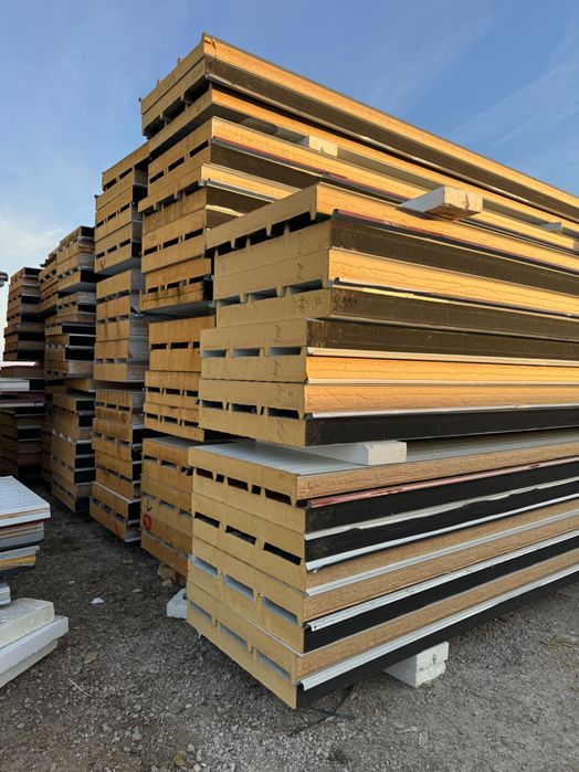 Panou Sandwich pentru acoperis oferta limitata, depozit AIUD