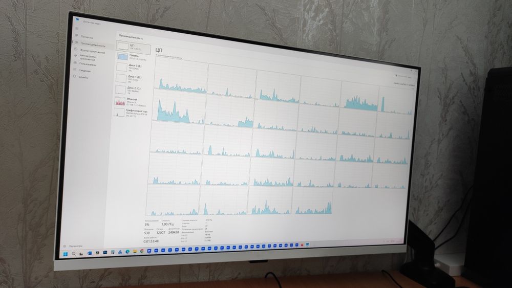 Продам монитор 32 дюйма 4к