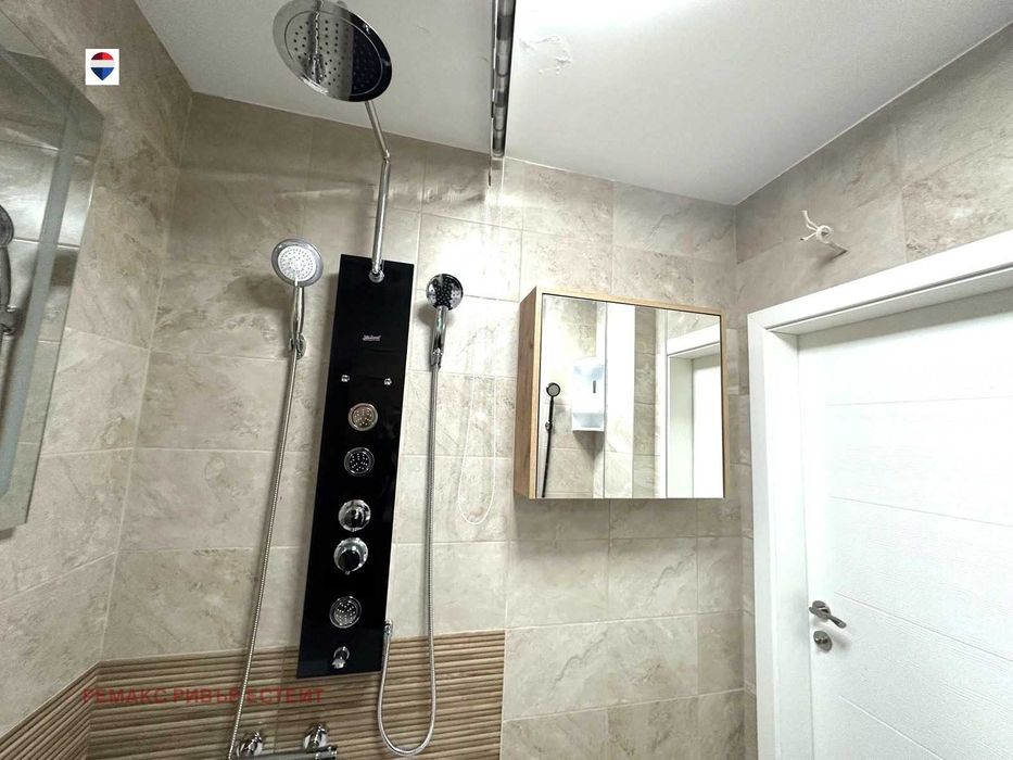 Продава се Двустаен апартамент в Русе, Център - 66 кв.м за 2120 €/кв.м - Снимка #14