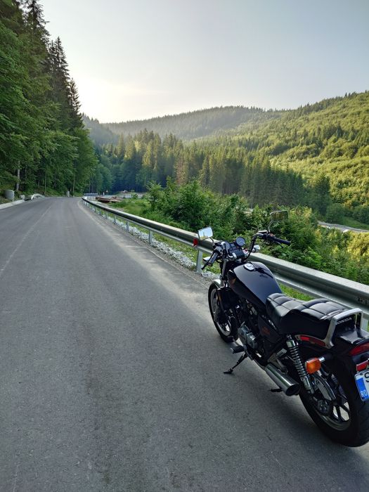 Motocicletă Honda Magna V30