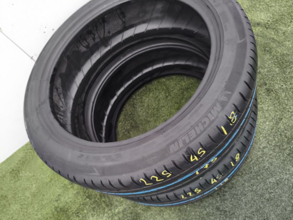 225.45.18 Michelin