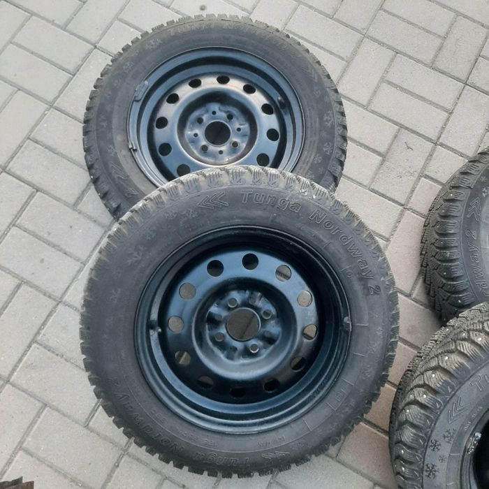 Продам 185 65 r14 Комплект с дисками Лада