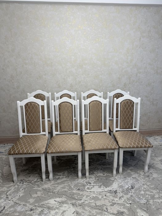 Продам Стулья 8 шт