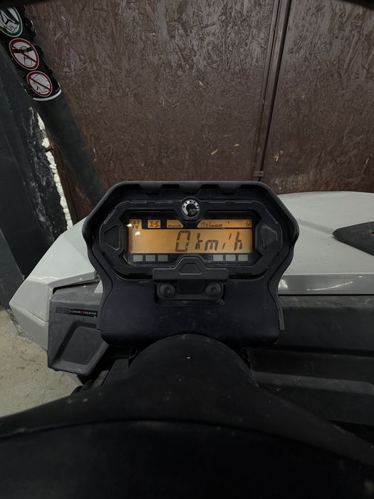 Can Am Commander 800R