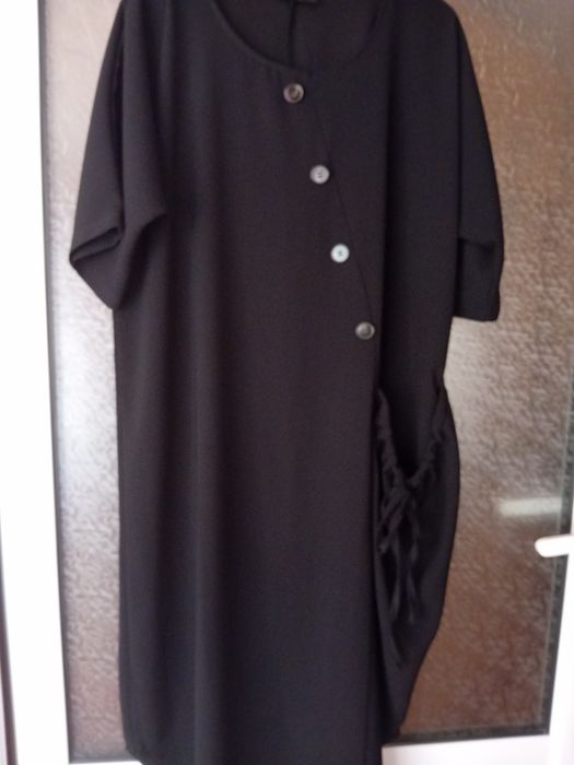 Rochie neagra,măsura 46/48
