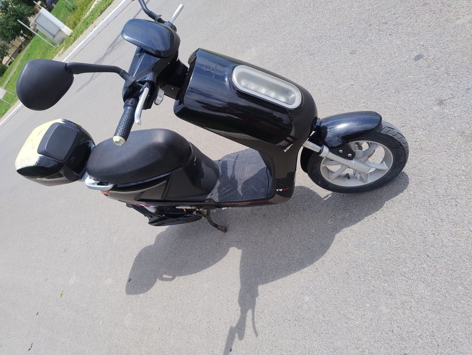 Reparatii scutere, tricicluri bicilete, trotinete electrice