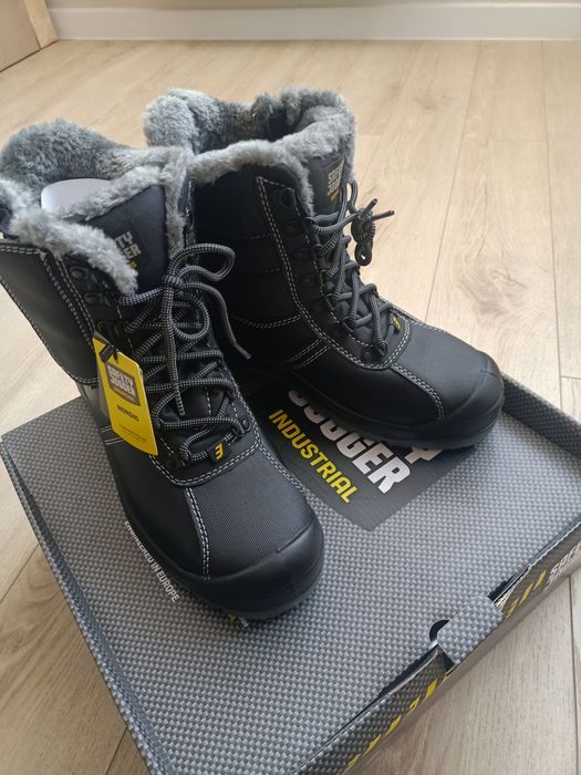 Спецобувь ботинки 43 размер - 15000