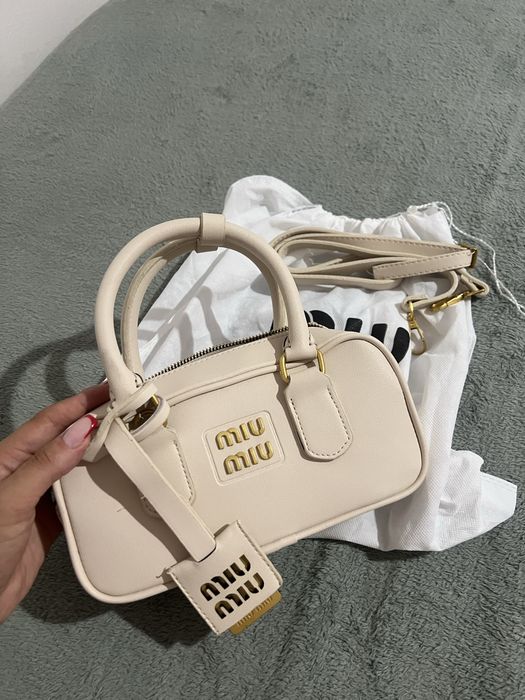 Дамски чанти Miu Miu