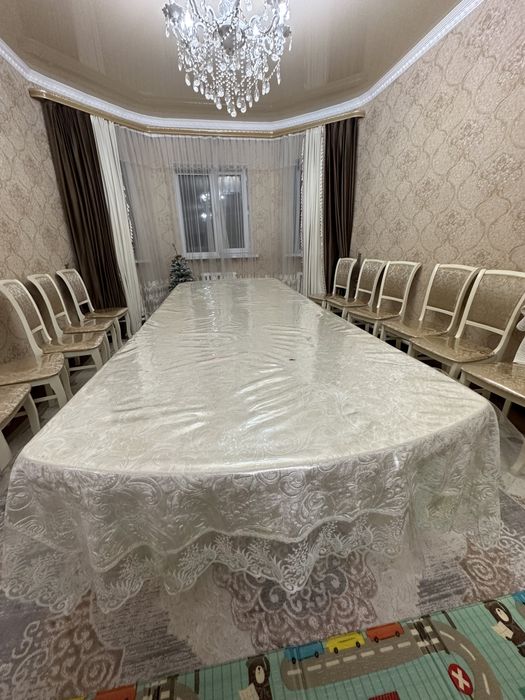 Продам стол и стулья