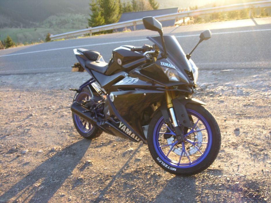 Yamaha yzf r125 2016