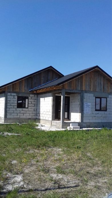 Vând casă construcție nouă! ( citiți bine anunțul)