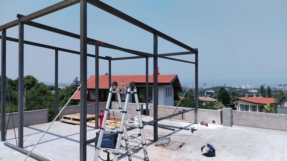 Метални конструкции за къщички, навеси,гаражи и други