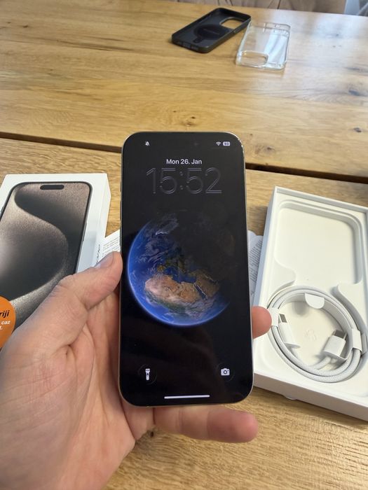 iPhone 15 Pro 256 GB Natural Titanium