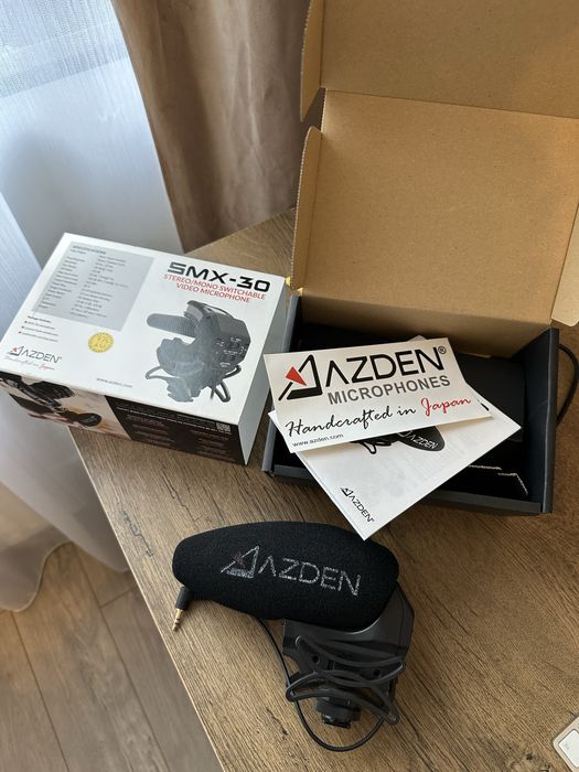 Microfon extern Azden SMX-30, ca nou, folosit la un singur proiect