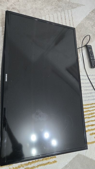 Телевизор Samsung 32 дюйма