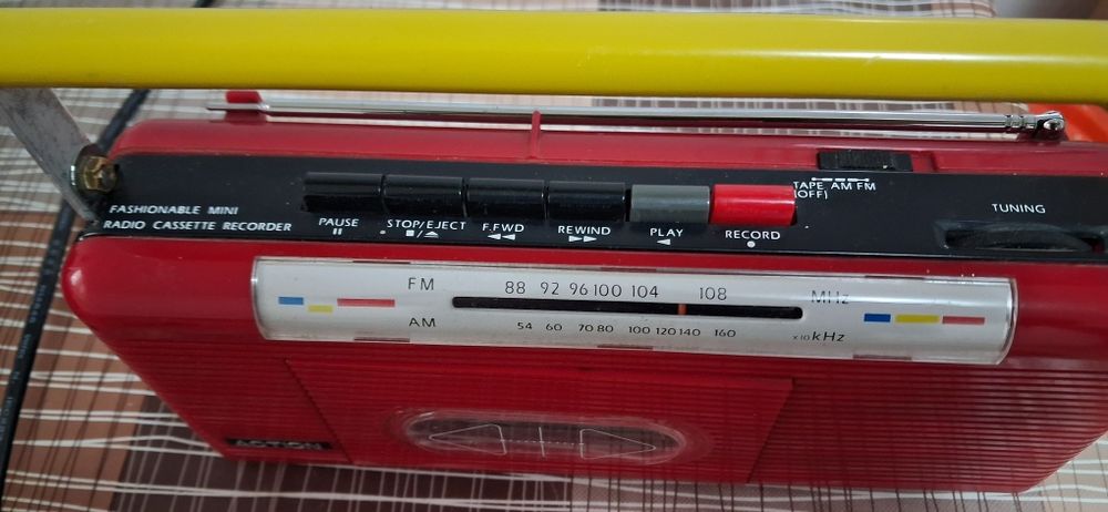 Radiocasetofon in stare buna