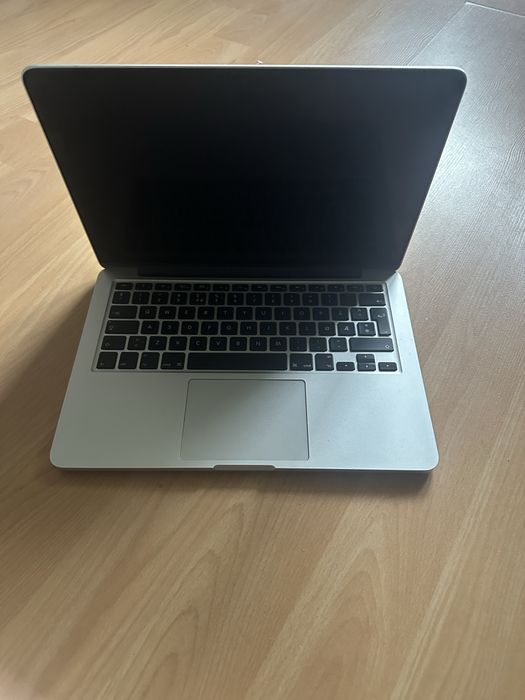 MacBook Pro Retina display Late 2013 13.3 -inch отлично състояние
