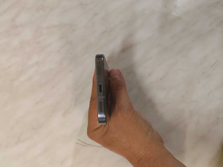 Vand sau schimb Google Pixel 10 pro in stare buna pentru piese cu 1700 ron