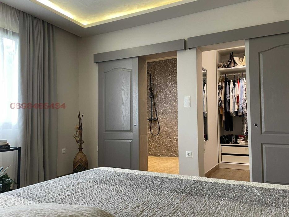 Луксозна къща на 20 минути от София по АМ Струма