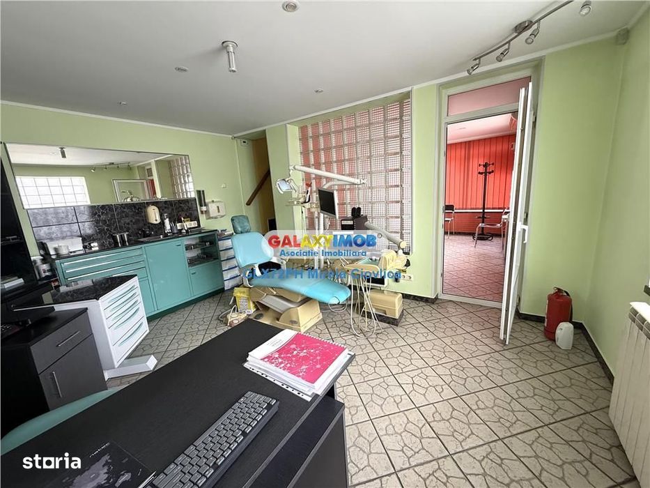 Vanzare Casa\/Vila cu spatiu comercial chiar in Centru