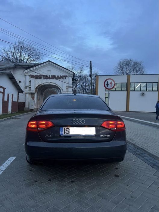 Vand Audi A4 B8 2010 Manuala S Line 2.0 TDI
