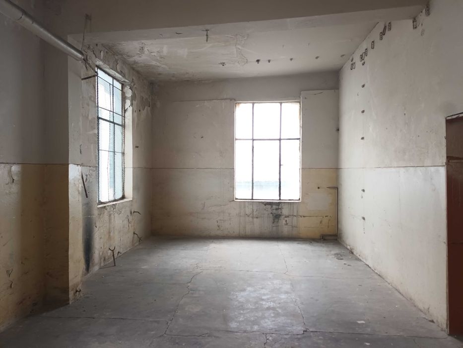 Spațiu pretabil pentru activități de depozitare/ producție