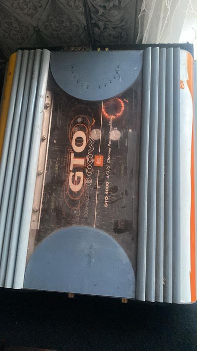 Баскаса със усиловател