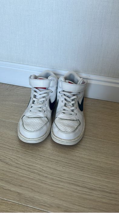 Кроссовки для девочки