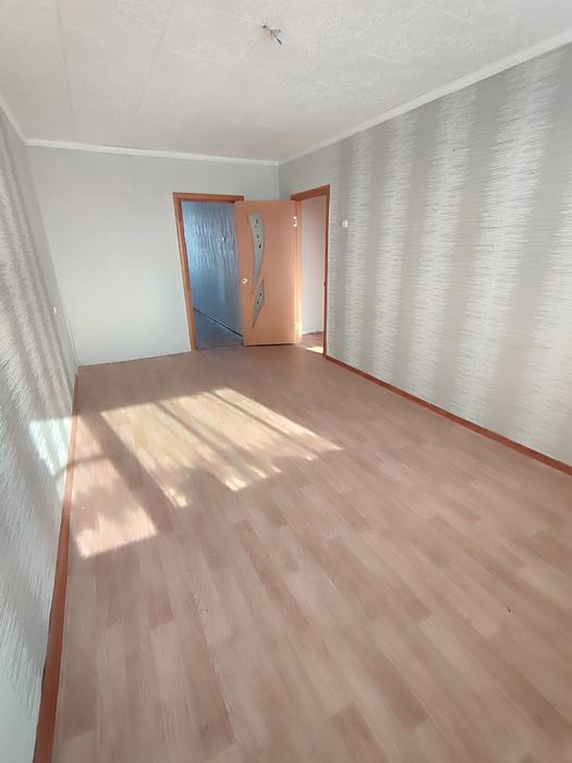 Продается 2-комн (6-50, 5 эт)