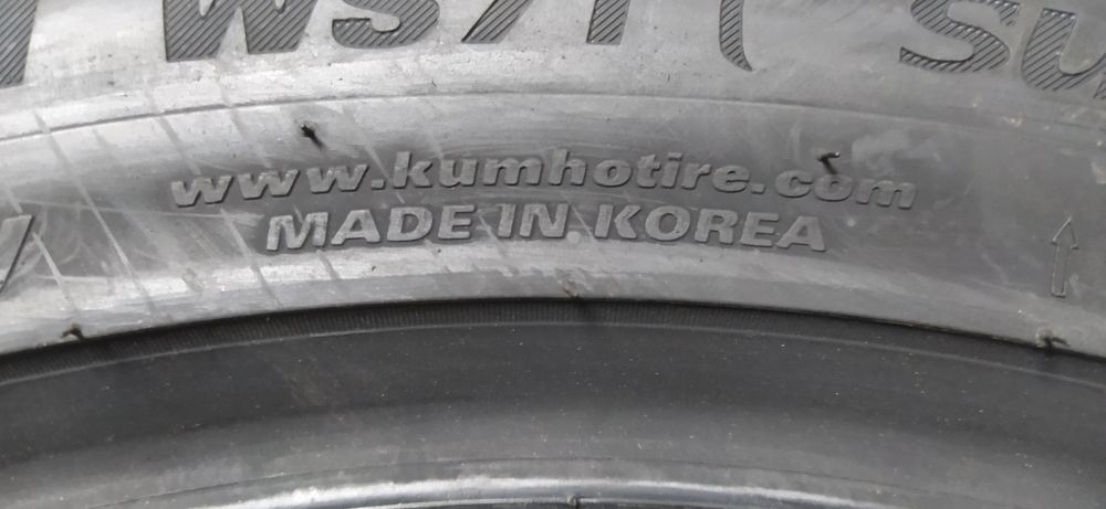 225/60R18 Kumho WS51