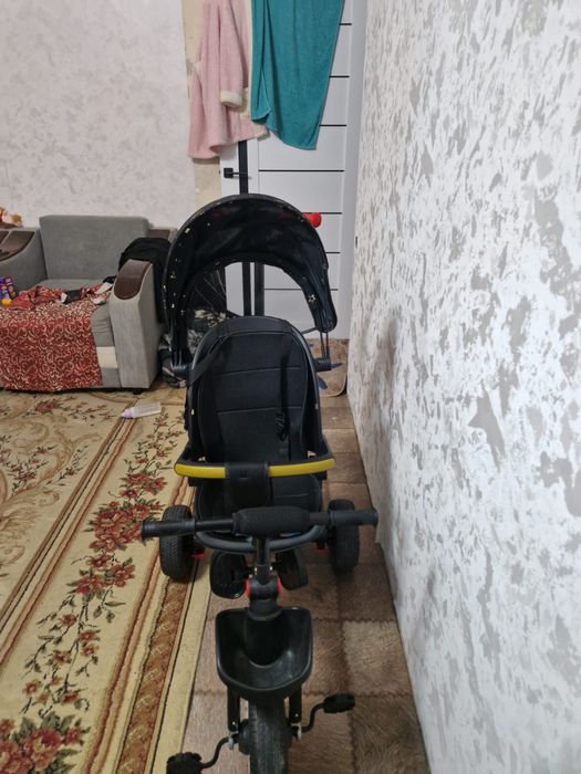 Коляска прогулочная