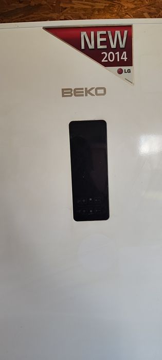 Vând combina frigorifica Beko