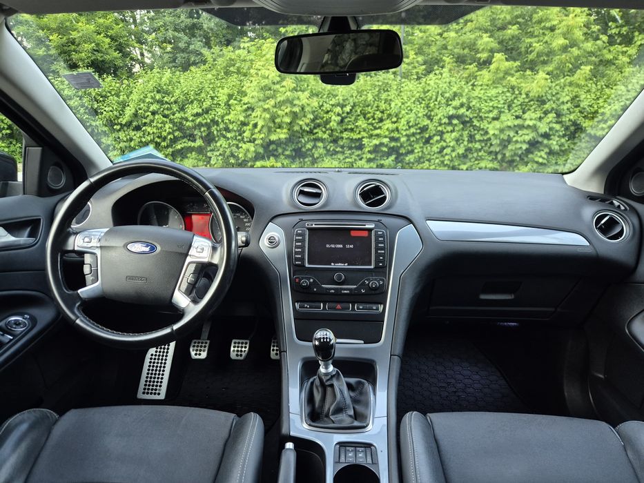 Ford Mondeo mk4 2.0 tdci euro 5 an 2013  Navigație mare color