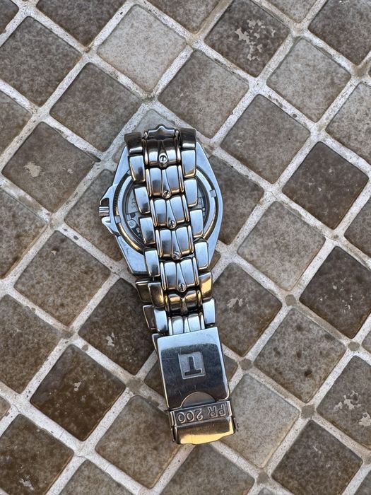 Продается часы Tissot