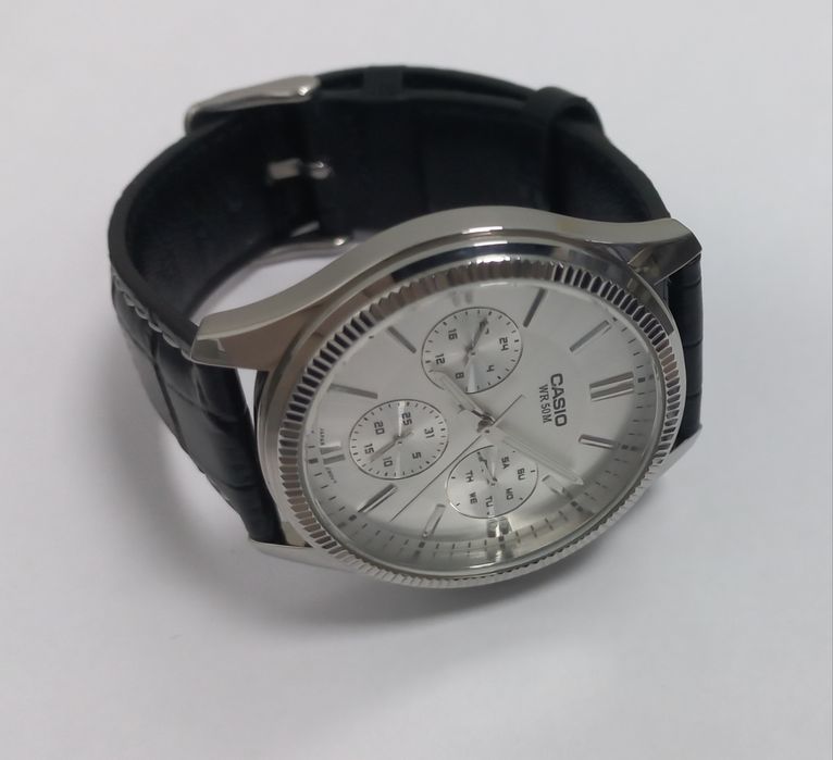 Обмен casio mtp-1375 в идеальном состояний.