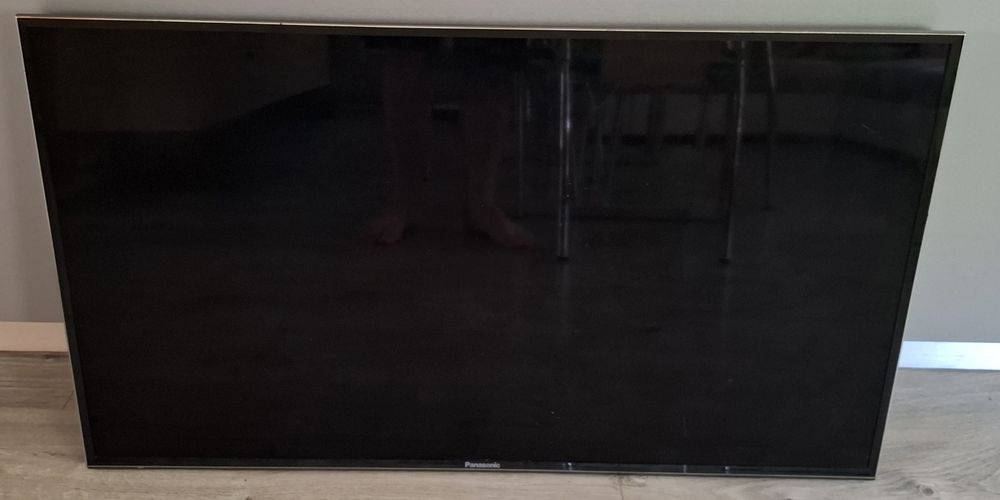 Televizor led PANASONIC TX-40DXW604 Defect