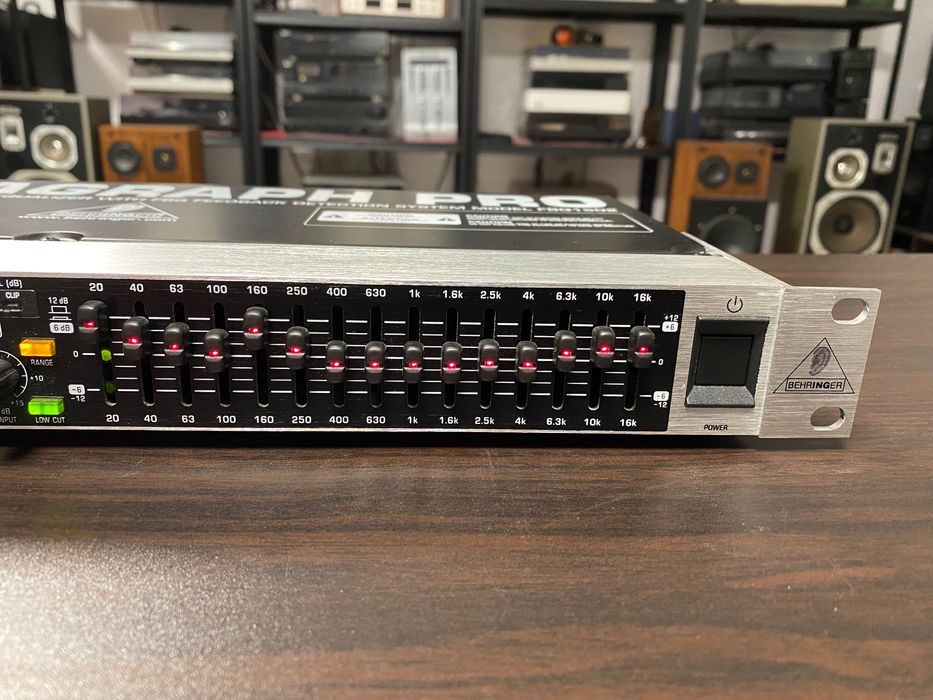 Еквалайзер Behringer