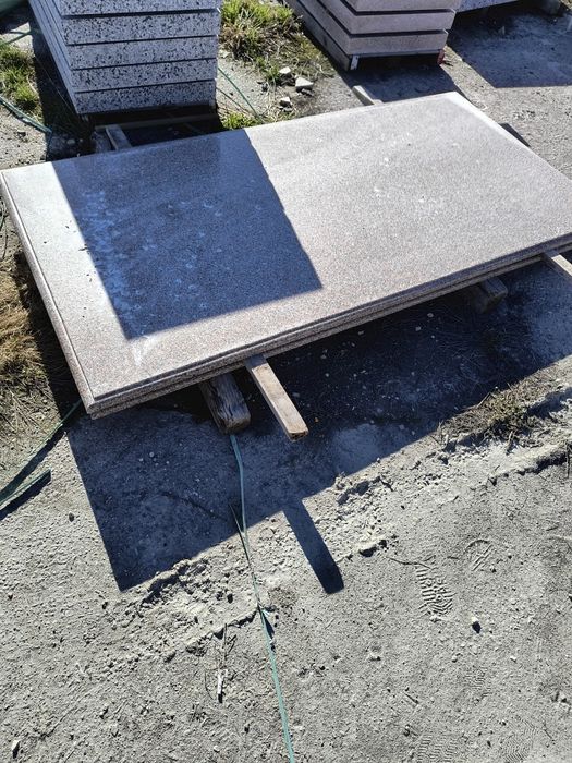 Materie prima granit și capace