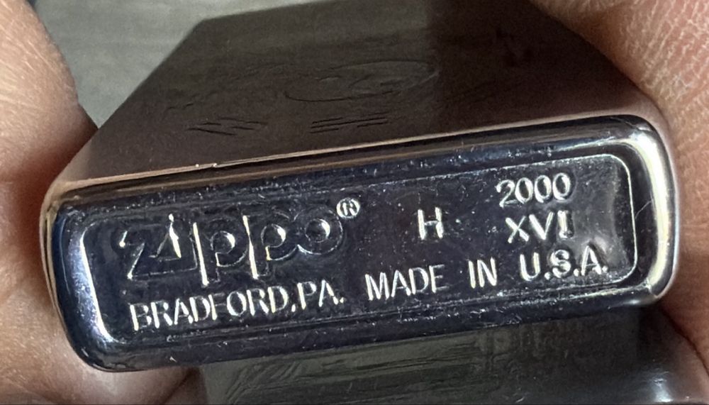 Zippo nou rosu j-19
