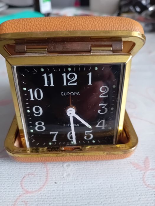 Două ceasuri vechi, stare buna, de colecție