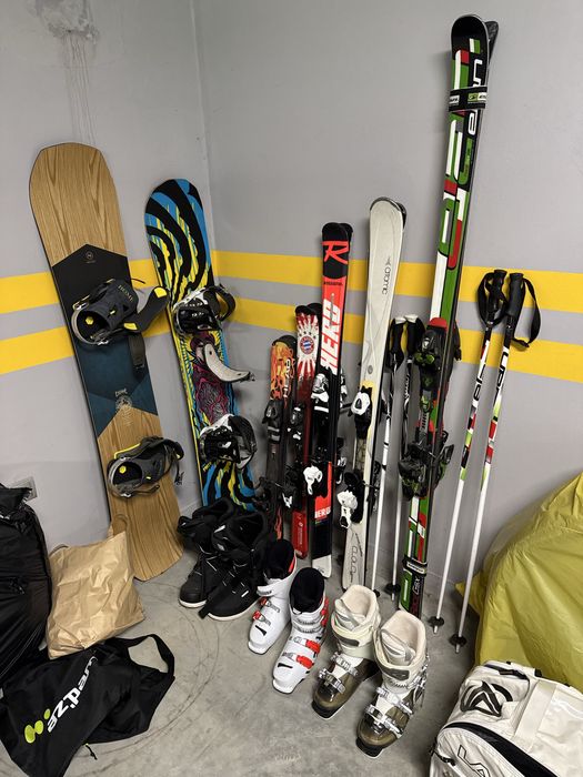 Ски, щеки, обувки, сноуборд в отлично състояние!