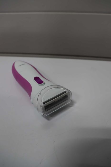 Philips SatinShave Essential Електрическа самобръсначка за крака за жени, безжична, за мокро и сухо бръснене, HP6341/00