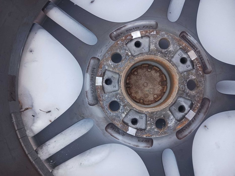 Set Jante bmw modelul 313, pe două lațimi caucicuri incluse