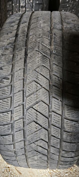 Шины пара 275/40/R21 BMW X5
