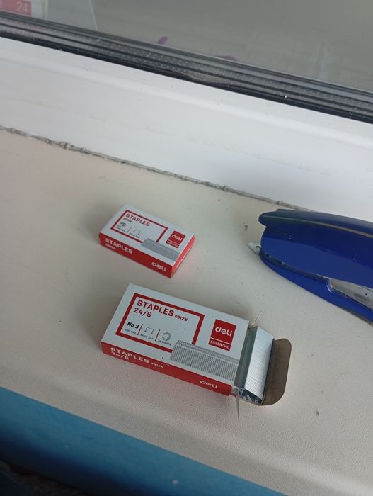 Продам рабочий степлер