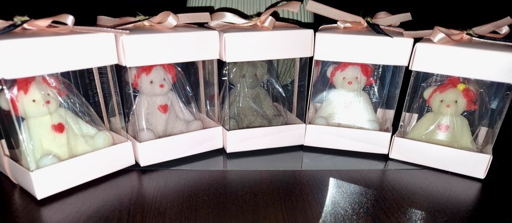 Ароматни свещи от соев и пчелен восък