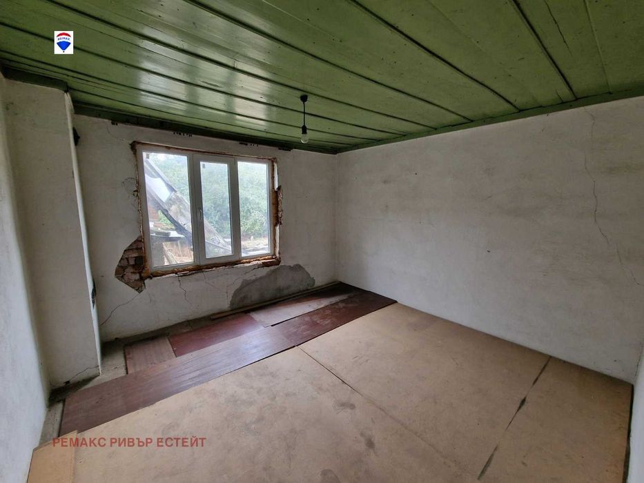 Селска къща за продажба в с. Борисово