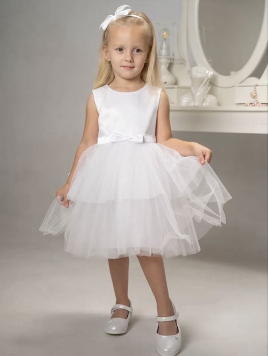 Нарядное платье для девочки р. 116-122