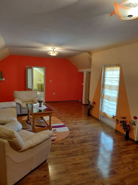 Casa spatioasa P+1 langa spital de vanzare