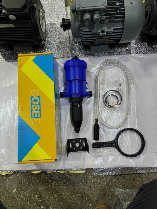 Первые руки Дозатрон Doser для самомоек Экономный насос для пены